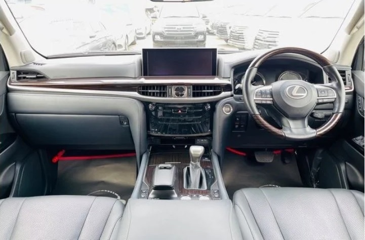 Lexus LX 570 Right Hand Drive 5.7 Petrol Automatic Full Option